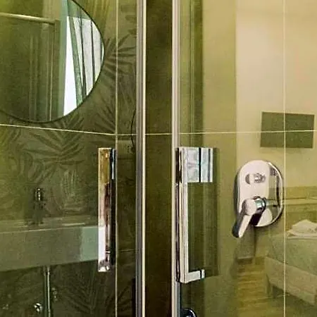 Hotel Lara's 5*