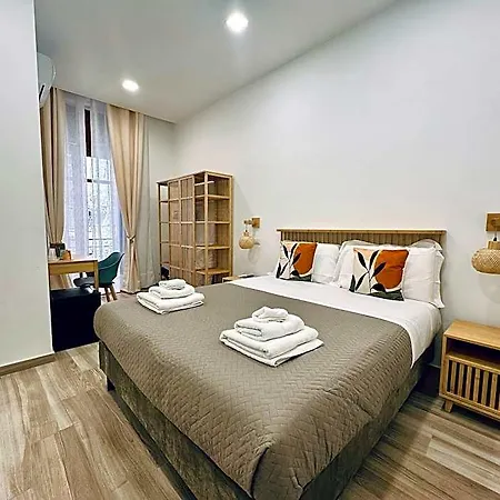 Lara's Hotel Napels
